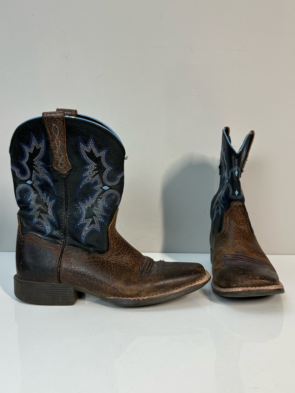 Ariat Tombstone Leather Cowboy Boots Size 3 Western Rodeo